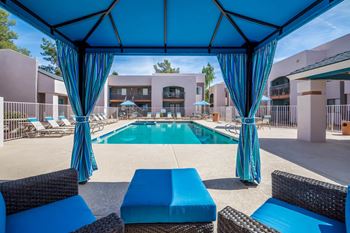 Sparkling pools & spa